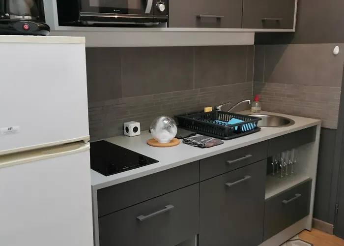 Les De L'hermine Athee